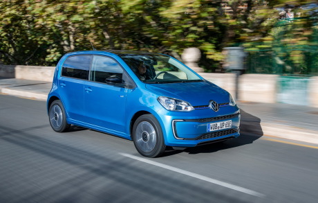 3/4 avant roulant Volkswagen e-up! (2020)