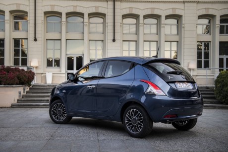 Lancia Ypsilon arrière