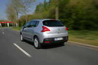 Peugeot 3008 1.6 VTI Premium - YP