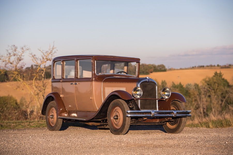 Rétromobile 2016. Les Citroën d'André Trigano en vente chez Artcurial Citroën C6 limousine Rétromobile 2016. Les Citroën d'André Trigano en vente chez Artcurial Citroën C6 limousine