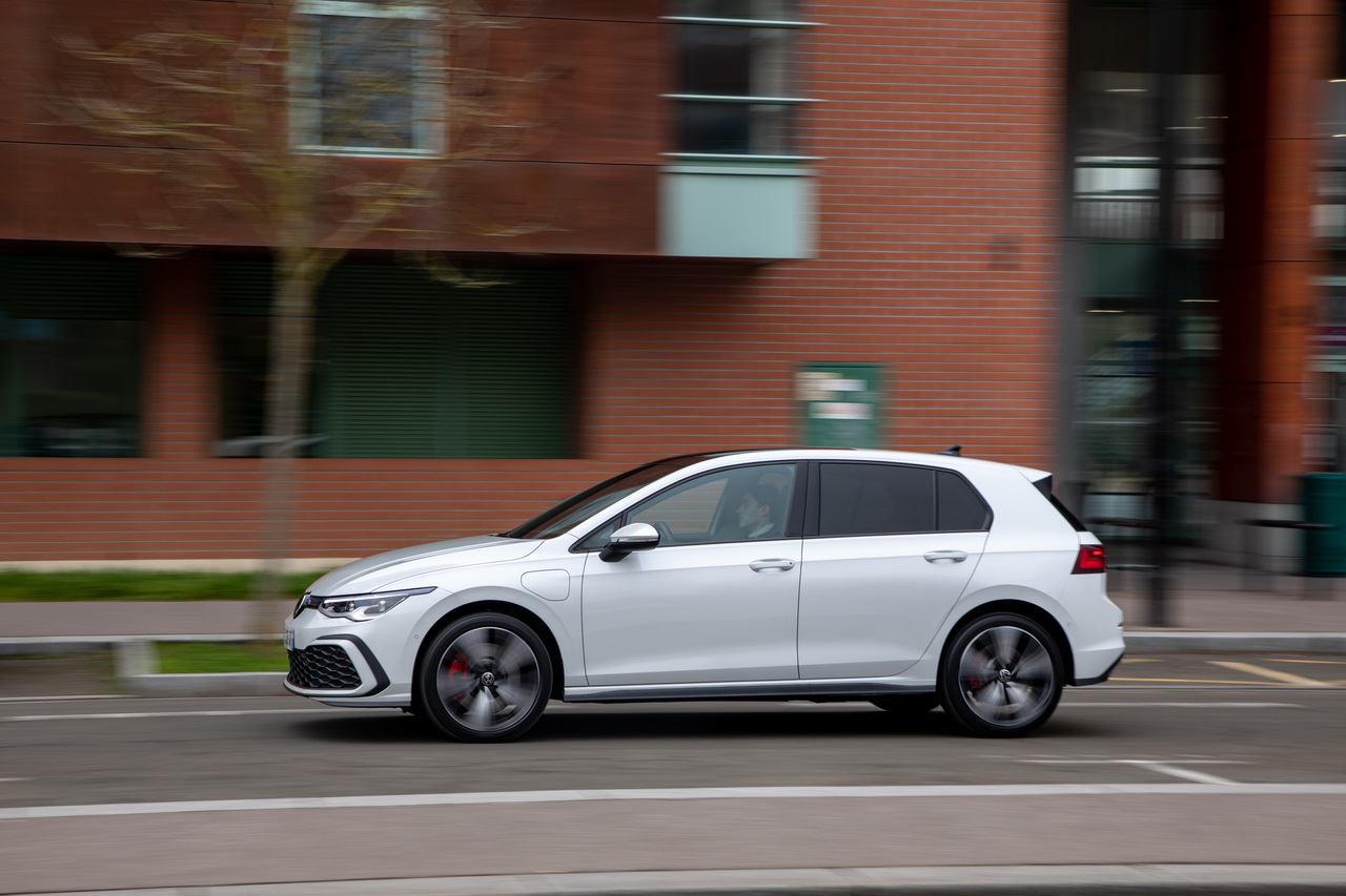 Diaporama et photos Essai Volkswagen Golf 8 GTE l'hybride avec panache L'Argus
