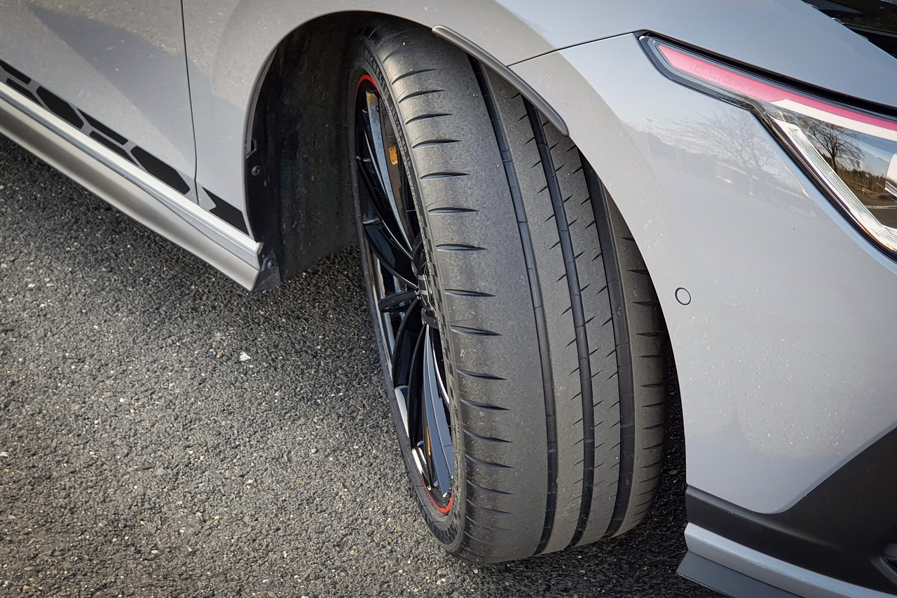 Michelin Pilot Sport Cup 2