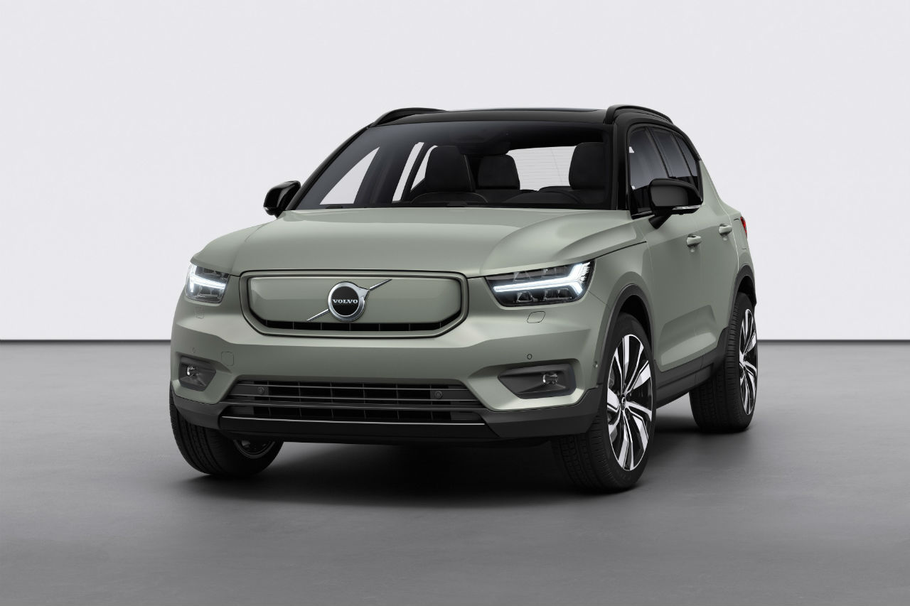 Volvo XC40 : nouveau moteurs T2 et B4 et prix Recharge T8