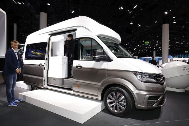 Volkswagen California Xxl Le Camping Car Paradis Est A Francfort