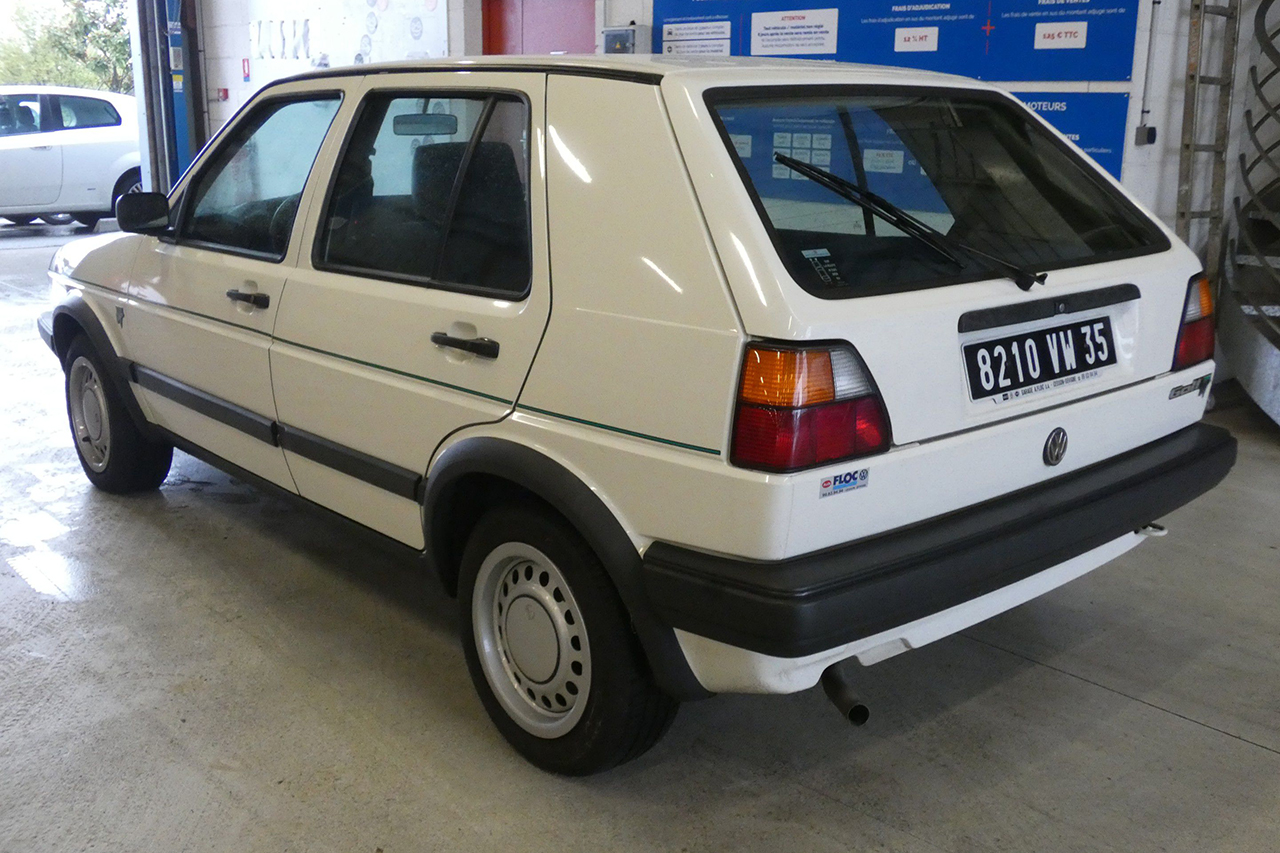 Photo 3 vw golf 2 boston Une Volkswagen Golf 2 avec 29 000 km à vendre aux enchères