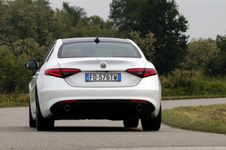 Fiche Technique Alfa Romeo Giulia 2 0 Tb 280ch Veloce Q4
