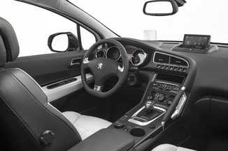 Fiche Technique Peugeot 3008 Hybrid4 2 0 E Hdi Fap Etg6 85g