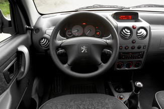 Fiche technique Peugeot Partner 1.9 D Confort - L\'argus.fr Fiche technique Peugeot Partner 1.9 D Confort - L\'argus.fr