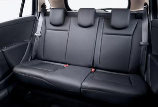 https://www.largus.fr/images/photos/rsi/_G_JPG/Voitures/RENAULT/Clio_Estate/I/Ph1/Break_5_portes/INTERIEURARRIERE.jpg