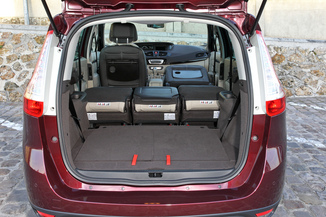 Fiche Technique Renault Grand Scenic Iii R95 1 6 Dci 130ch Energy