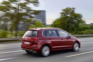 Volkswagen golf sportsvan 1.5 tsi 150 dsg7 carat clearance