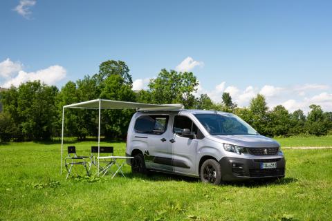 Peugeot Partner Alpin Camper : le Peugeot Rifter en mode camping-car