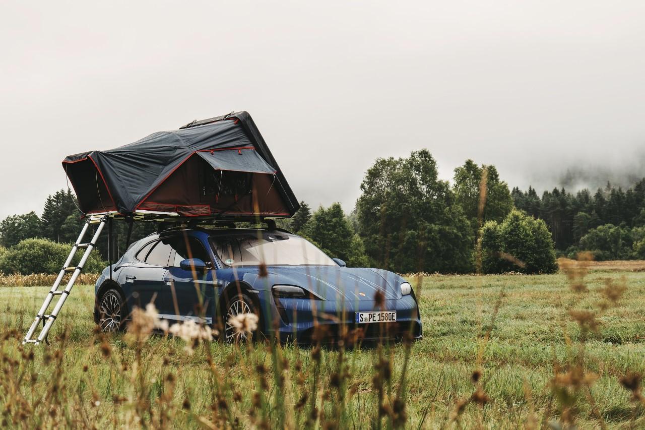 Porsche présente sa nouvelle… tente de toit