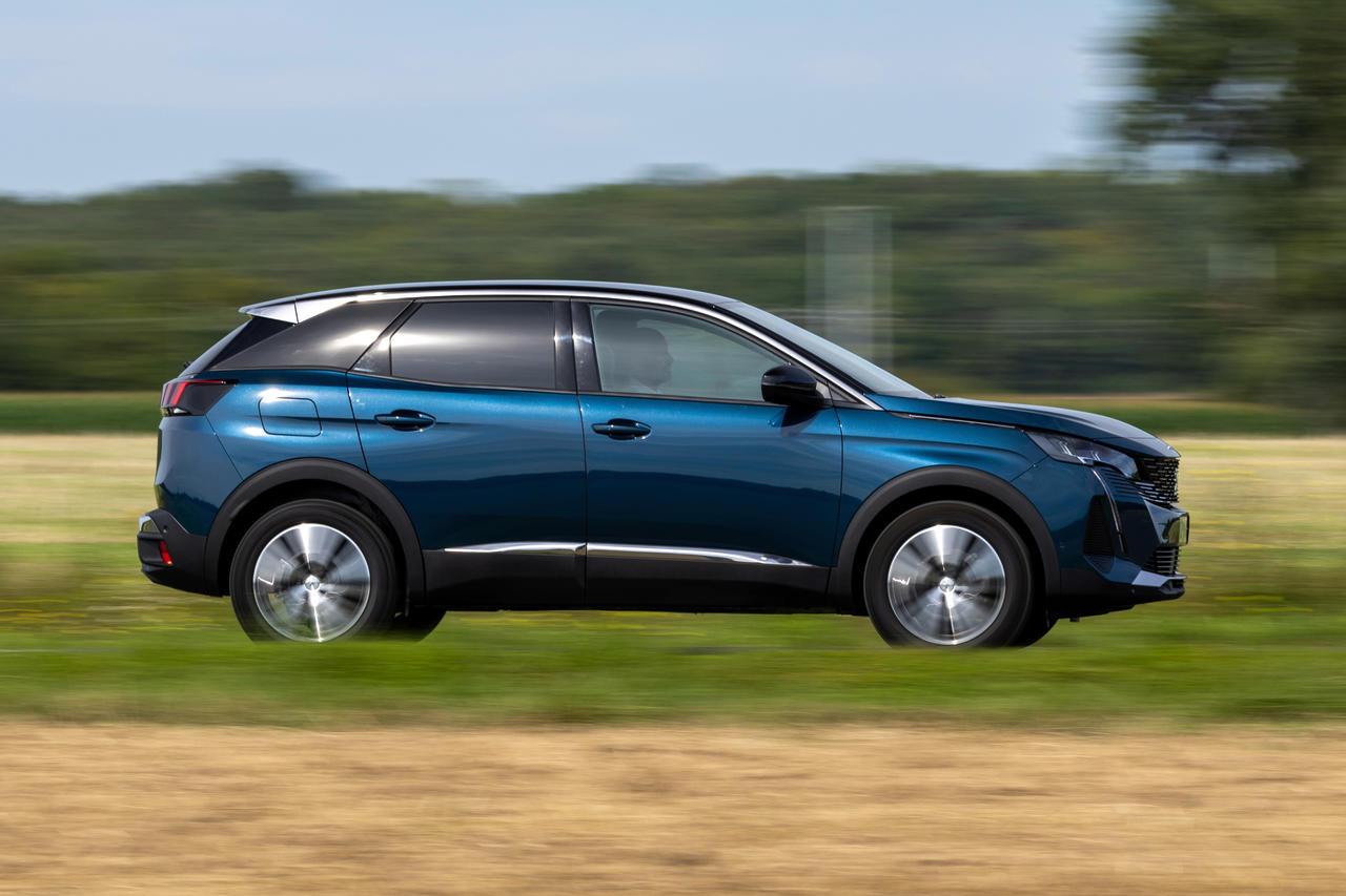 Photo 5 peugeot 3008 hybride 136 prix et consommation Essai Peugeot