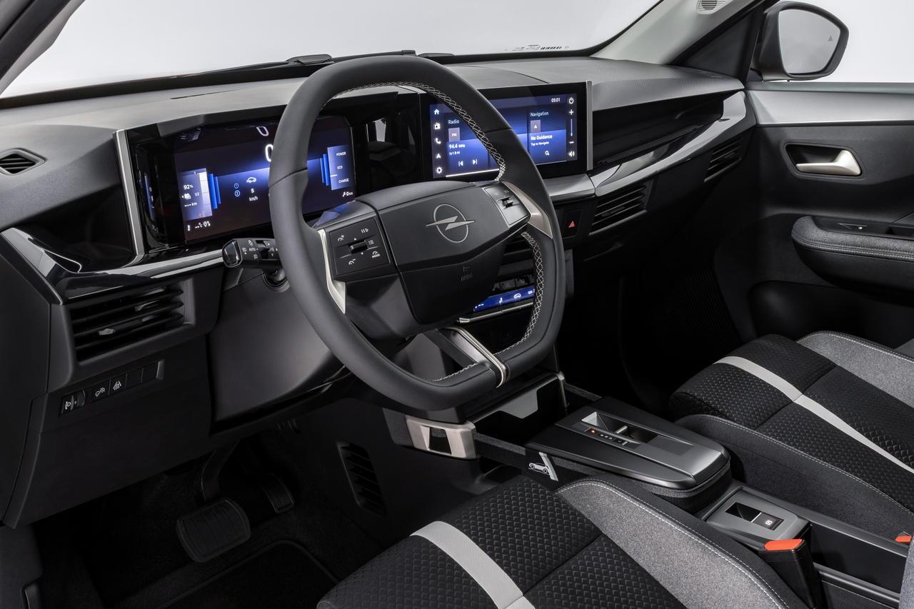 Opel Frontera (2024). À bord du nouveau SUV électrique et hybride aux ...