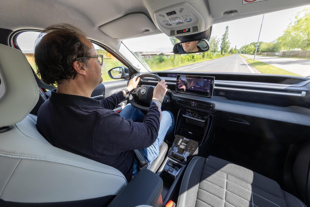 Photo 26 - Citroën ë-C3 interieur - Guide d’achat. Quelle citadine ...