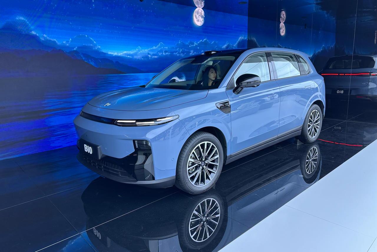 Photo 28 - Le Leapmotor B10 a été révélé en intégralité lors du Salon de Shanghai fin avril 2025. - Nouveau Leapmotor B10 (2025). À bord du SUV compact électrique, rival chinois du Peugeot e-3008
