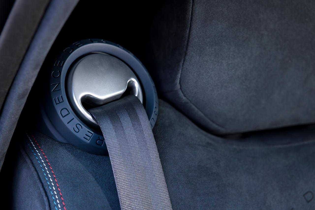 Se ha rediseñado el diseño de los soportes del cinturón de seguridad.