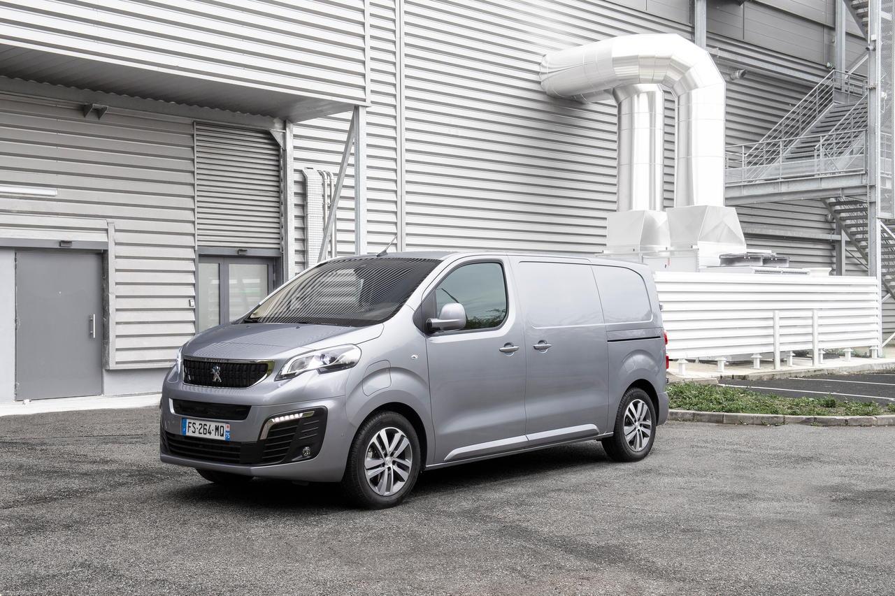 Près de 90 000 fourgons moyens "jumeaux" des groupes Stellantis et Toyota font l'objet d'un rappel en France.