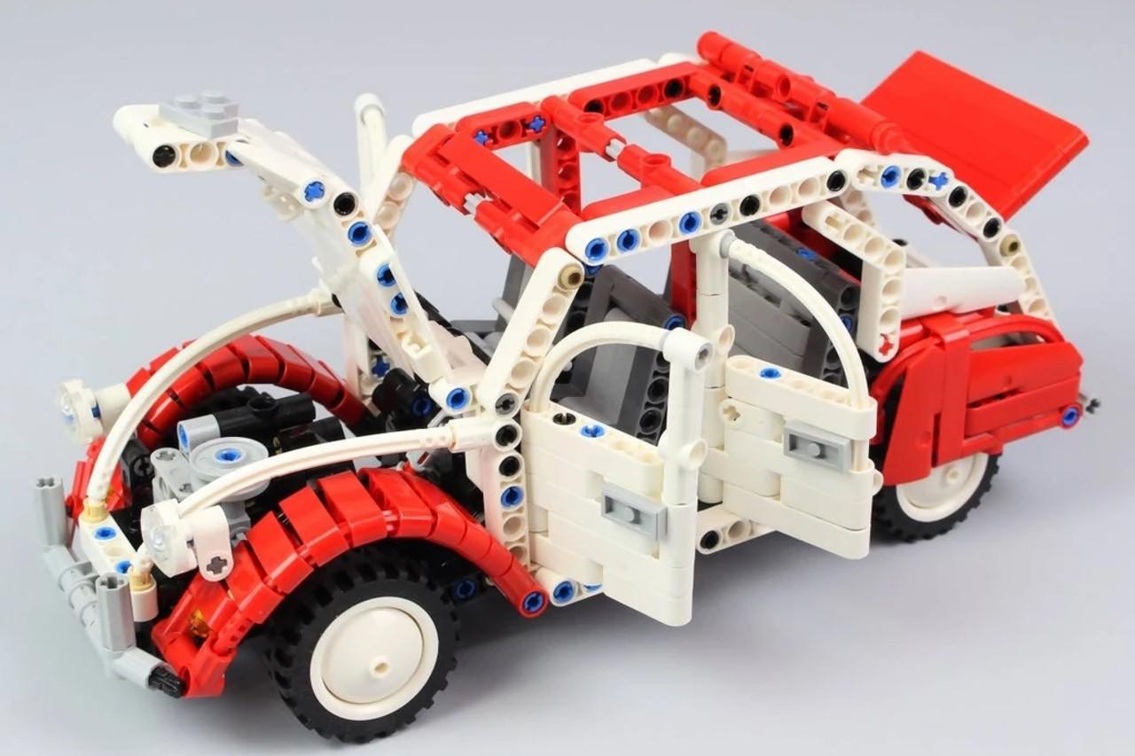 Photo 5 - Citro?�n 2CV Lego - Citro?�n M?�hari (1968). Une version Lego Technic non officielle