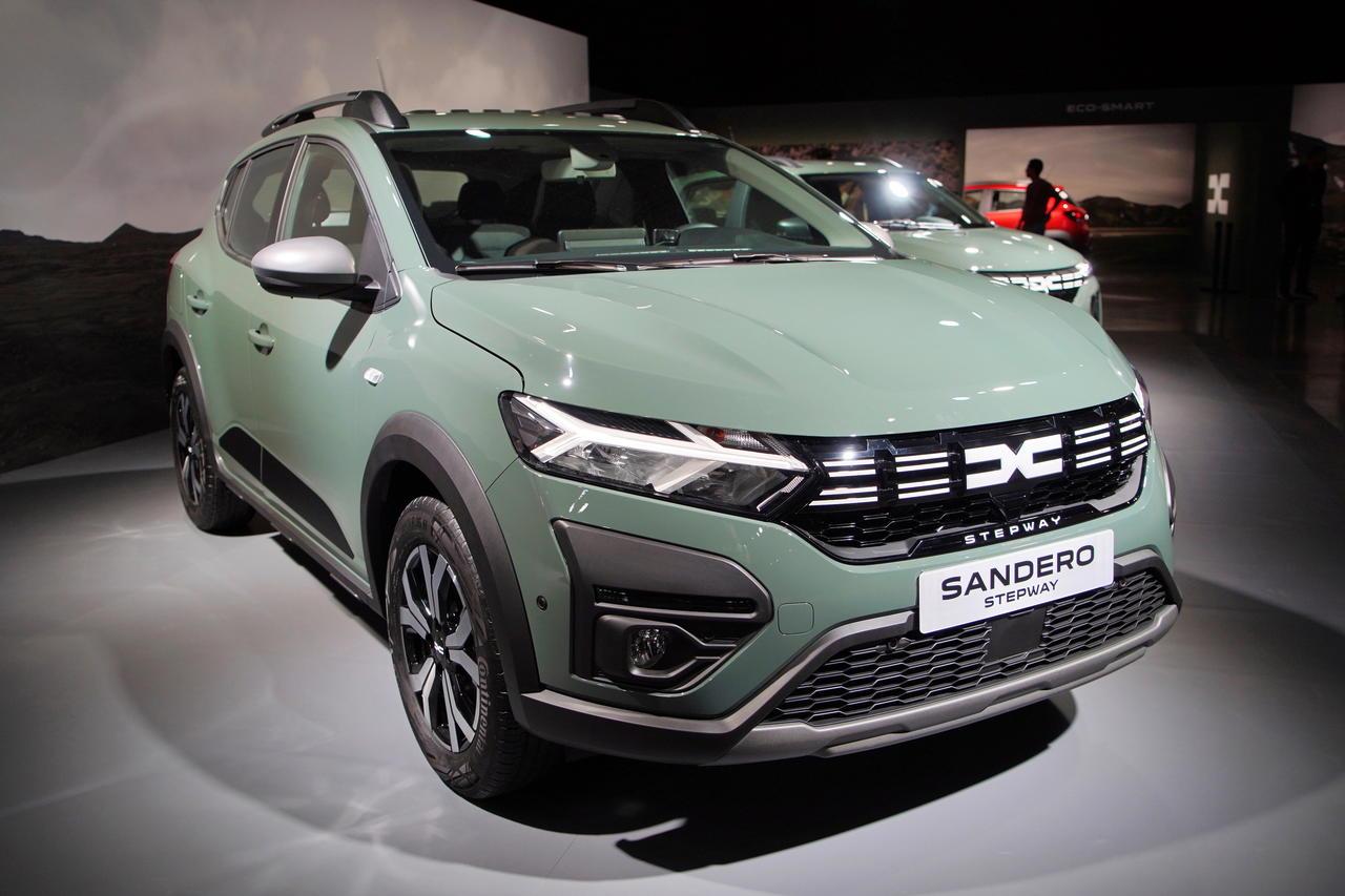 Photo 5 dacia sandero stepway lichen kaki Nouveau look pour les Dacia Sandero et Sandero Stepway