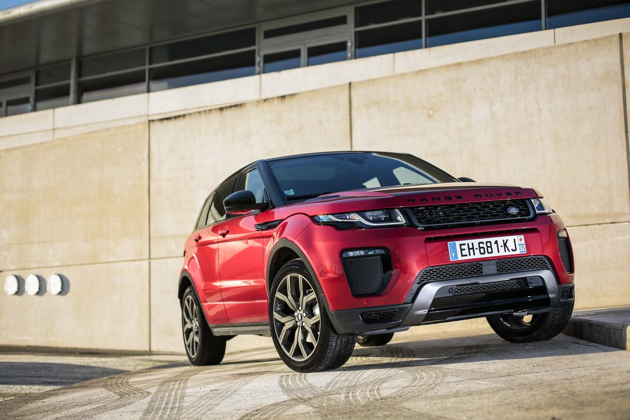 Photo 25 - Land Rover Range Rover Evoque vue avant rouge - Le nouveau ...