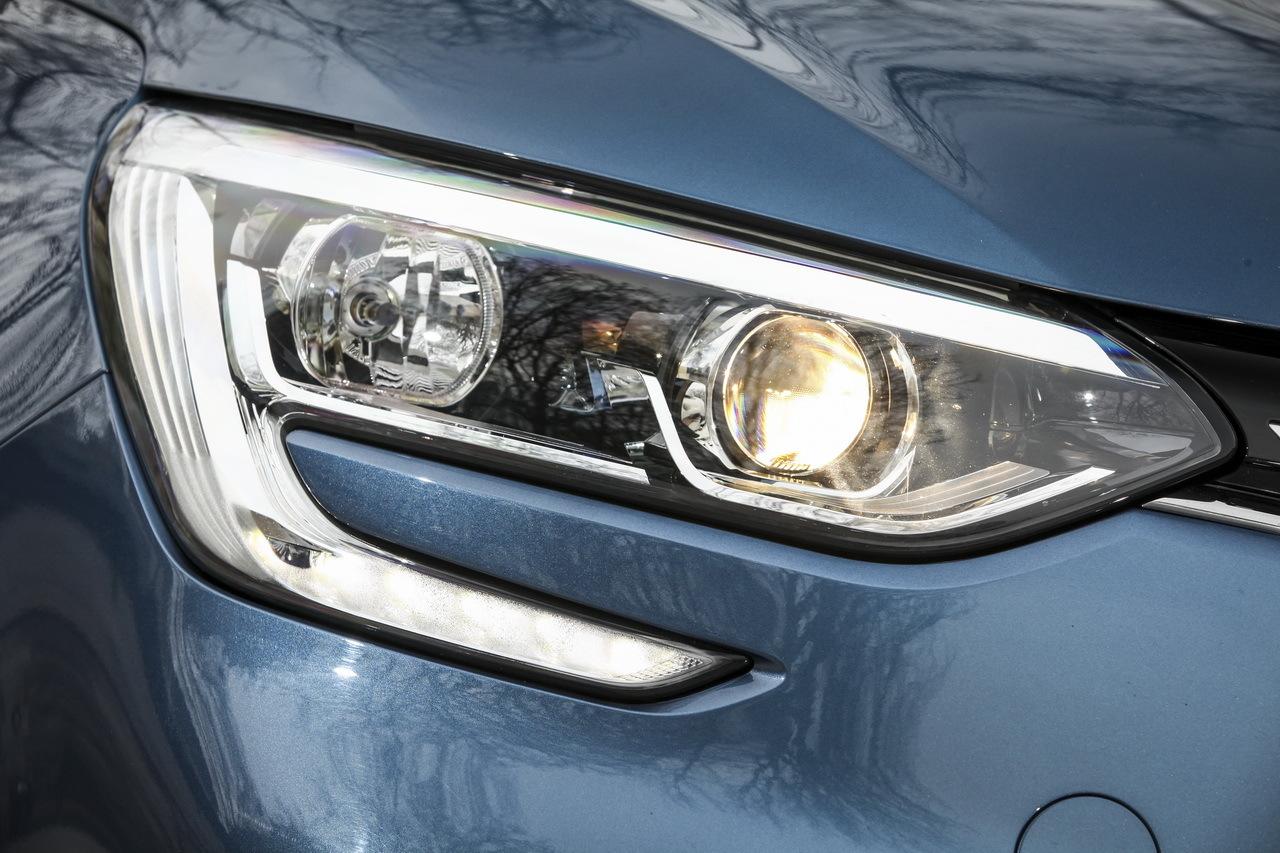 Photo 17 feux de jour nouvelle megane 4 Essai Renault Mégane TCe 100 Life que vaut la
