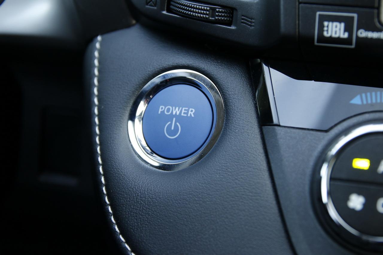 Photo 16 bouton de démarrage rav4 hybride Essai Toyota RAV4 Hybride notre avis sur le