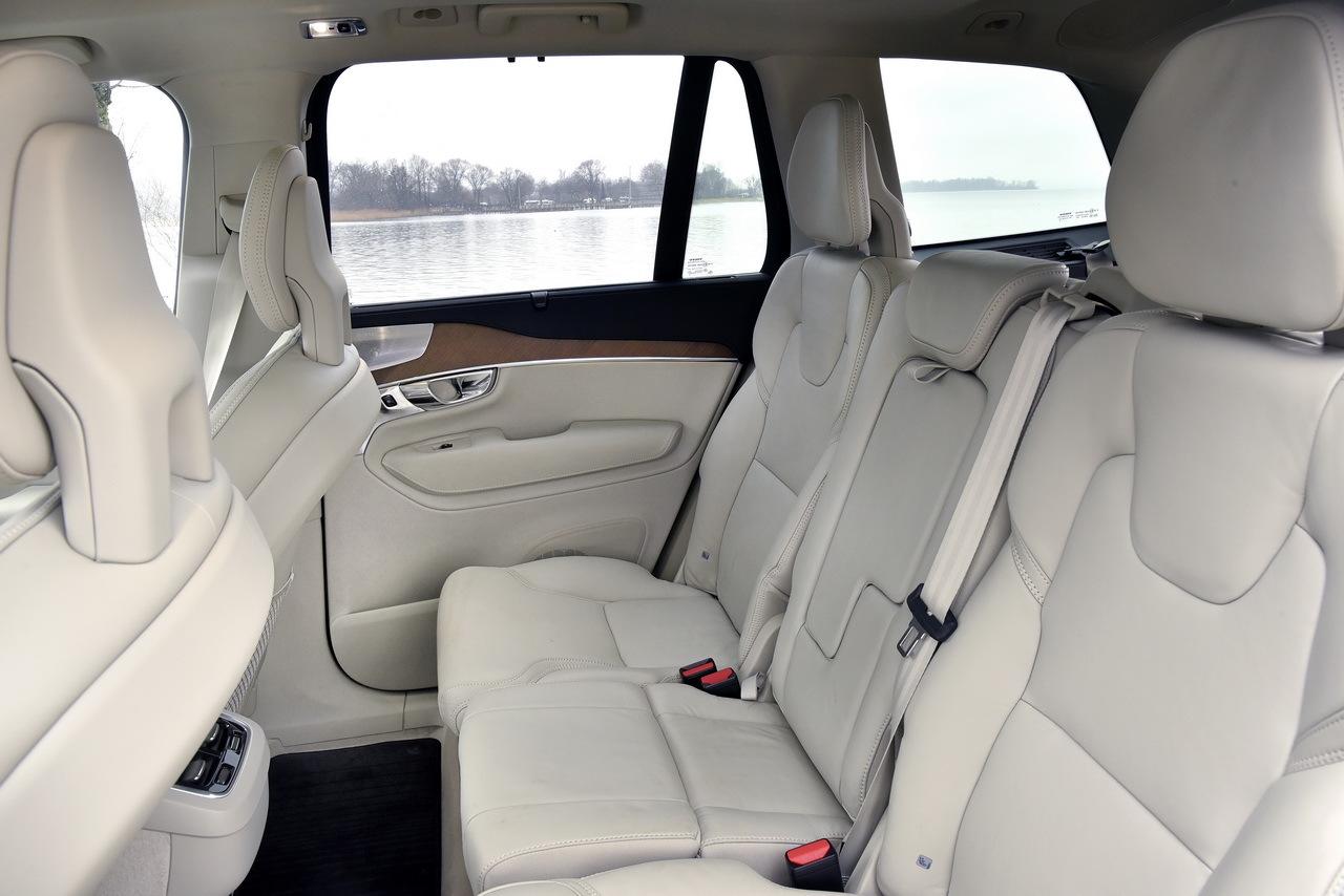 Voiture Étagère Arrière Rétractable De Coffre Pour Volvo XC90 2016-2023, Housse Colis Cargo Coque Cache-Bagages Couverture De Cargaison Confidentialité Bouclier De Sécurité,Beige/A